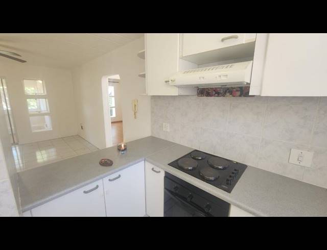 2 BEDROOM TOWNHOUSE FOR SALE IN OAKDENE